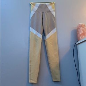 Workout Leggings/ Leggings